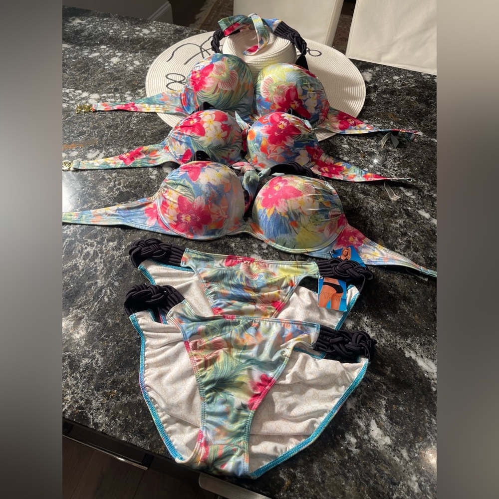 Victoria’s secret’s bikini bombshell Aloha macrame rare and vintage